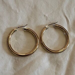 Dkny Polished Gold Hoop Earrings NWOT
